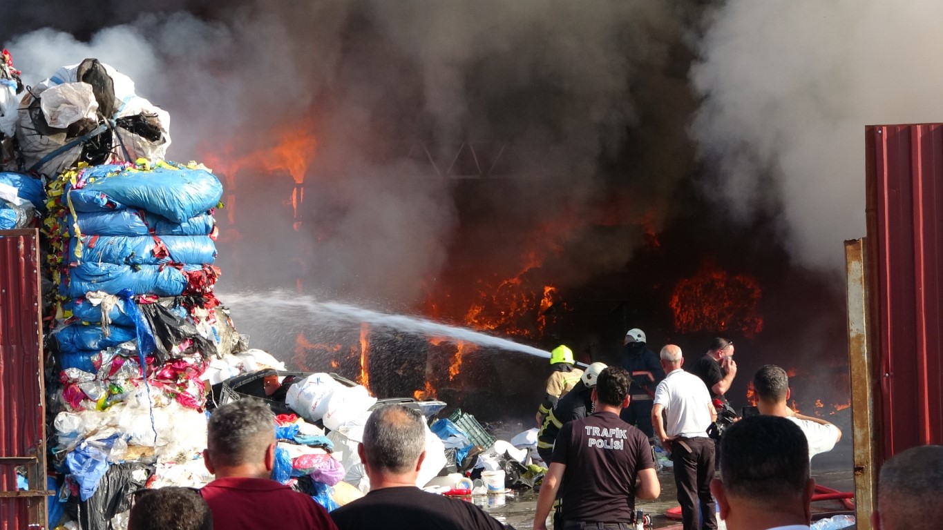 Ordu’da geri dönüşüm tesisinde yangın