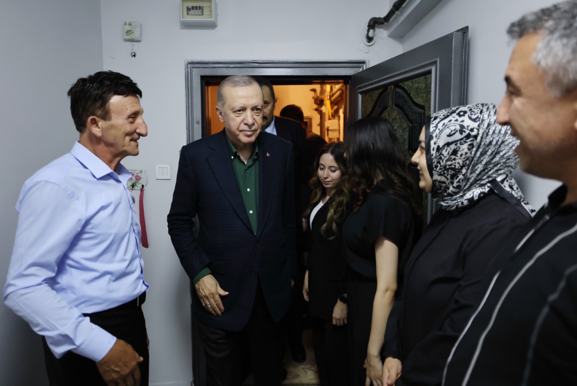 Cumhurbaşkanı Erdoğan, 99 yaşındaki şehit annesini ziyaret etti