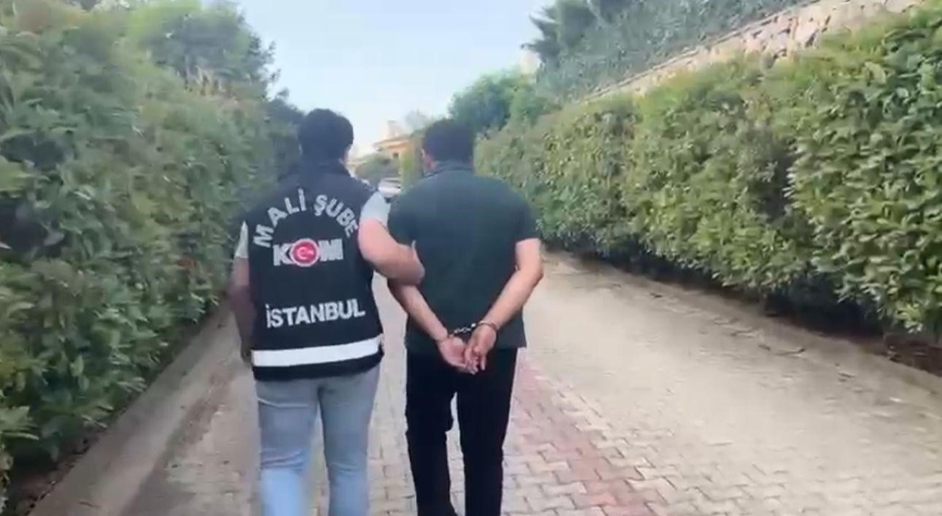 MİT’ten FETÖ’nün güncel finans yapılanmasına şafak operasyonu