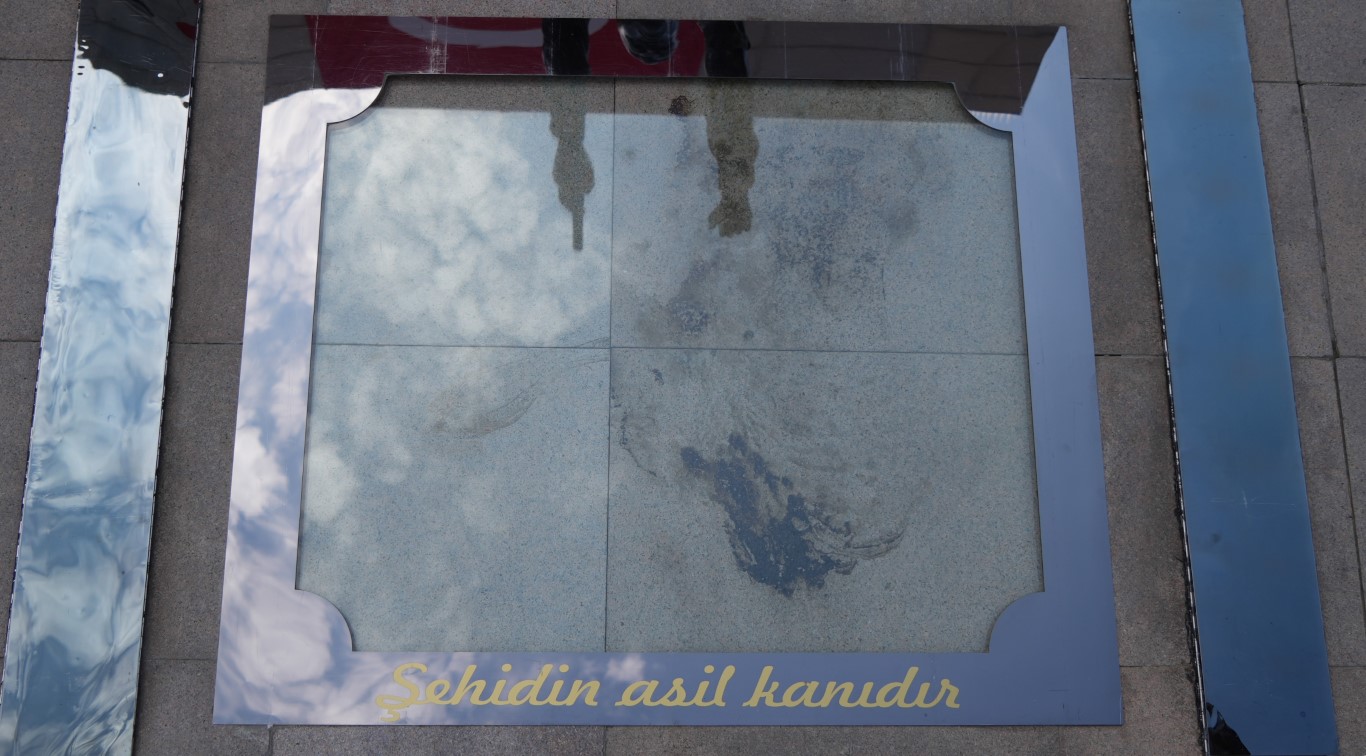 Darbe seyrini değiştiren kahraman: Ömer Halisdemir’in şehadet noktası özel zeminle korunuyor