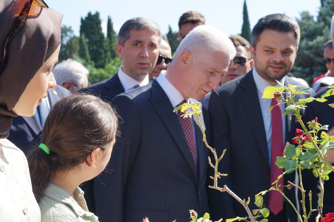 15 Temmuz Şehitleri Edirnekapı Şehitliği’nde dualarla anıldı