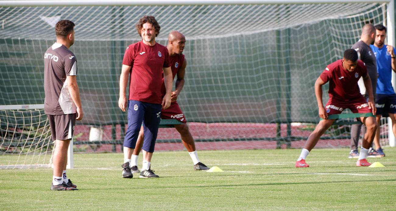 Fatih Tekke: "En az iki orta saha, bir kenar ve bir stoper lazım"