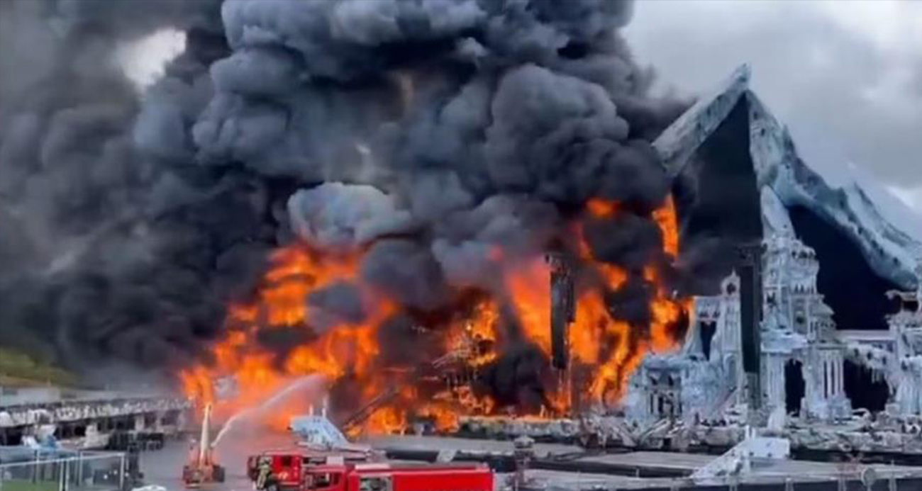 Belçika’daki Tomorrowland müzik festivali öncesinde yangın paniği: Ana sahne küle döndü