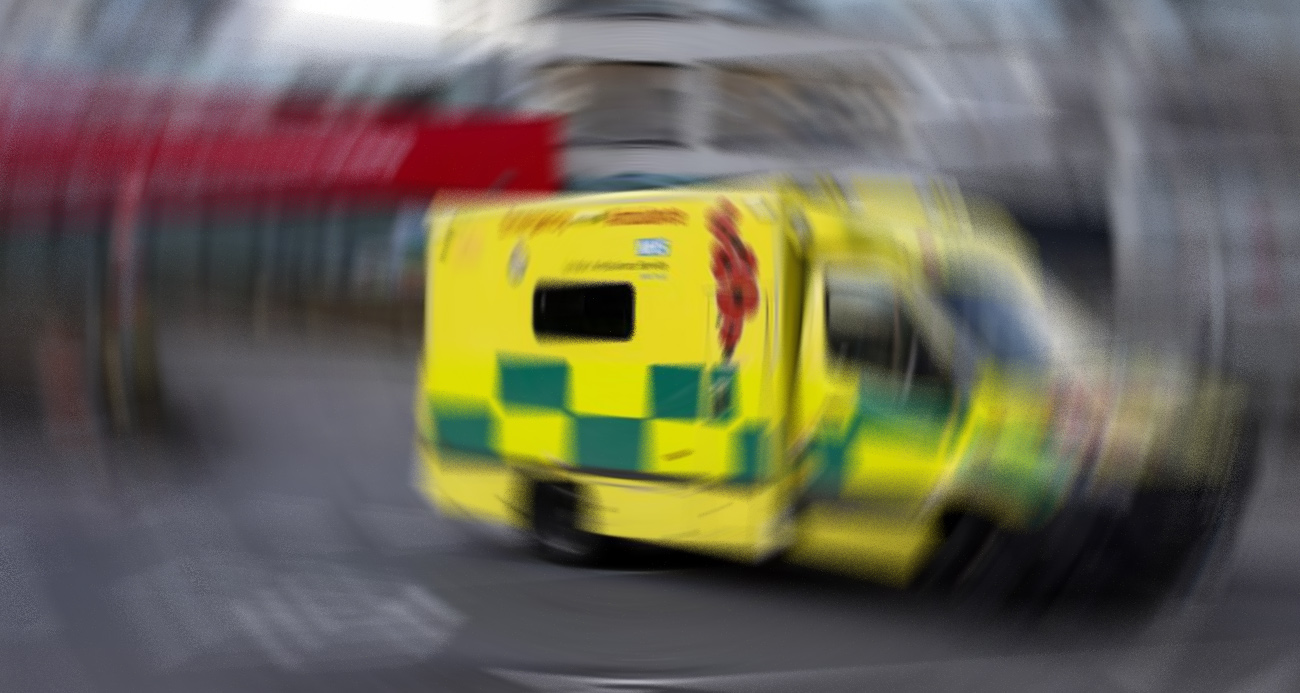 İngiltere’de okul otobüsü devrildi: 1 ölü, 2’si ağır 21 yaralı