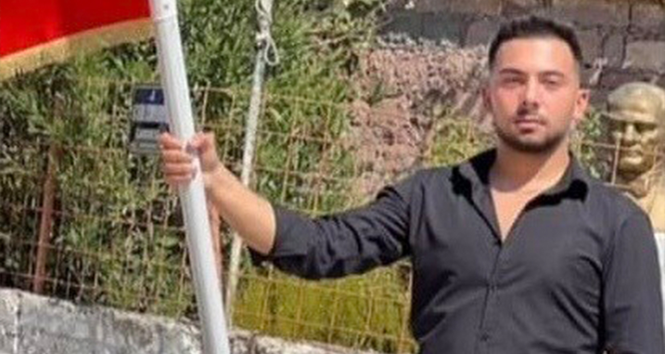 Denize atlayarak başını kuma çarpan genç hayatını kaybetti