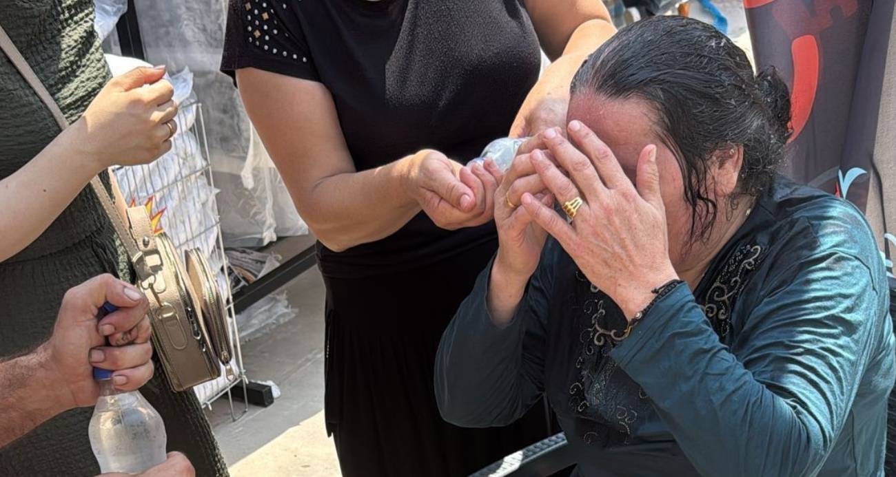 Mersin’de mağaza açılışında izdiham, yaşlı kadın fenalık geçirdi