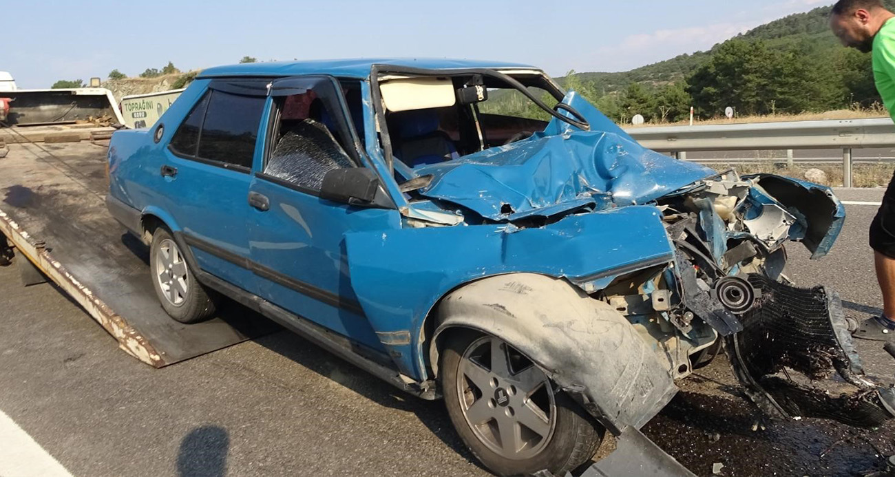 Fiat Tofaş, hurda yığınına döndü: 1 yaralı