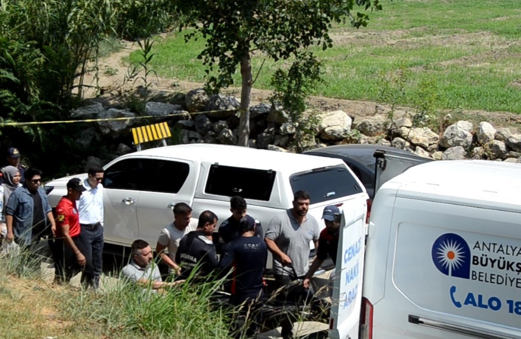 Irmağa düşen topu almak isterken akıntıya kapılan lise öğrencisinden acı haber