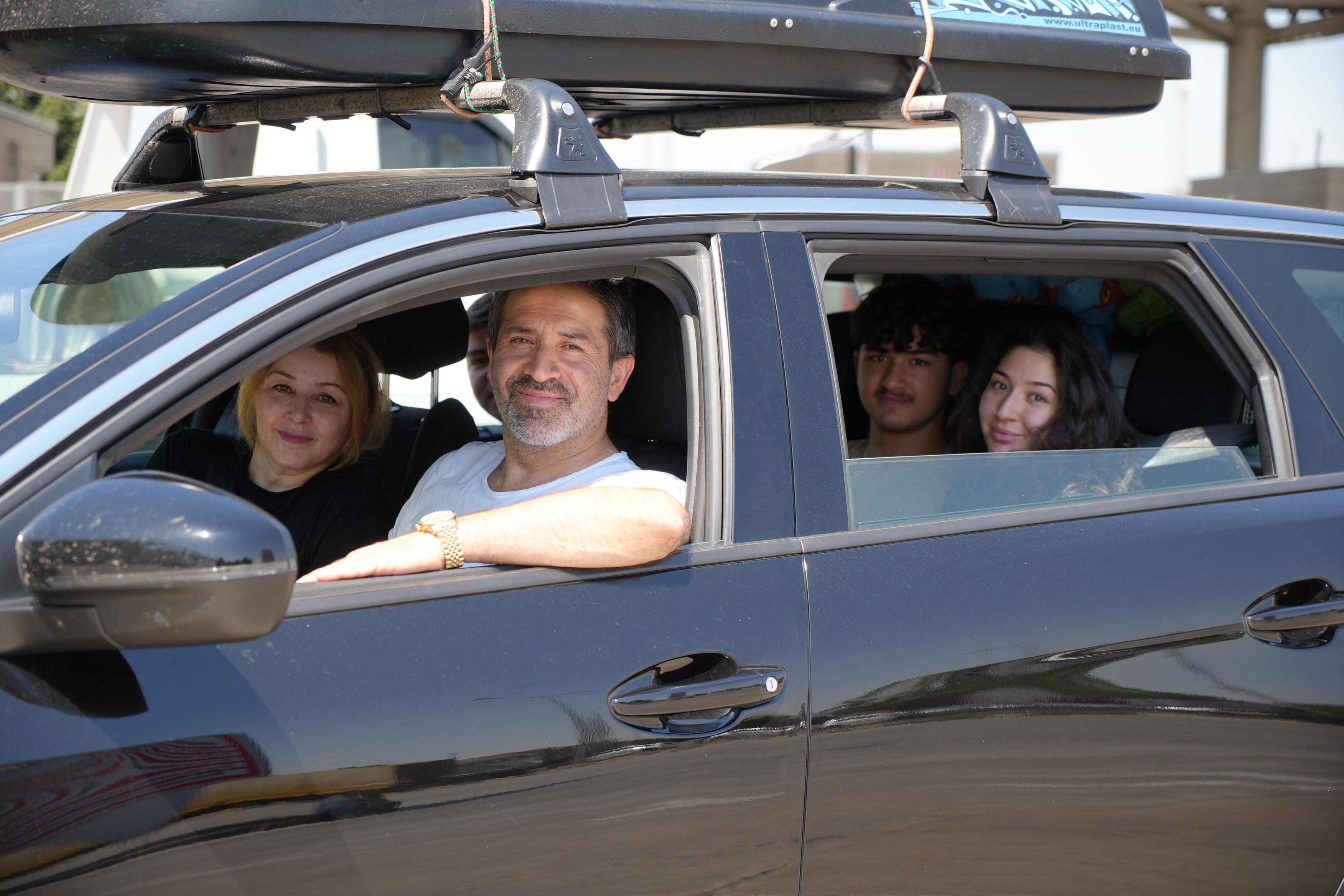 Gurbetçilerin ana vatan hasreti: "Yola sevgiyle katlanıyoruz"