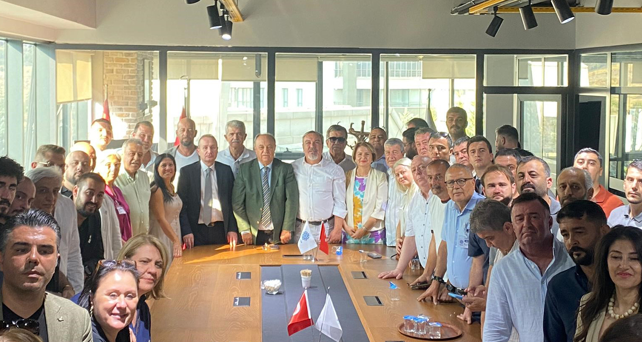 Memleket Partisi kapatıldı