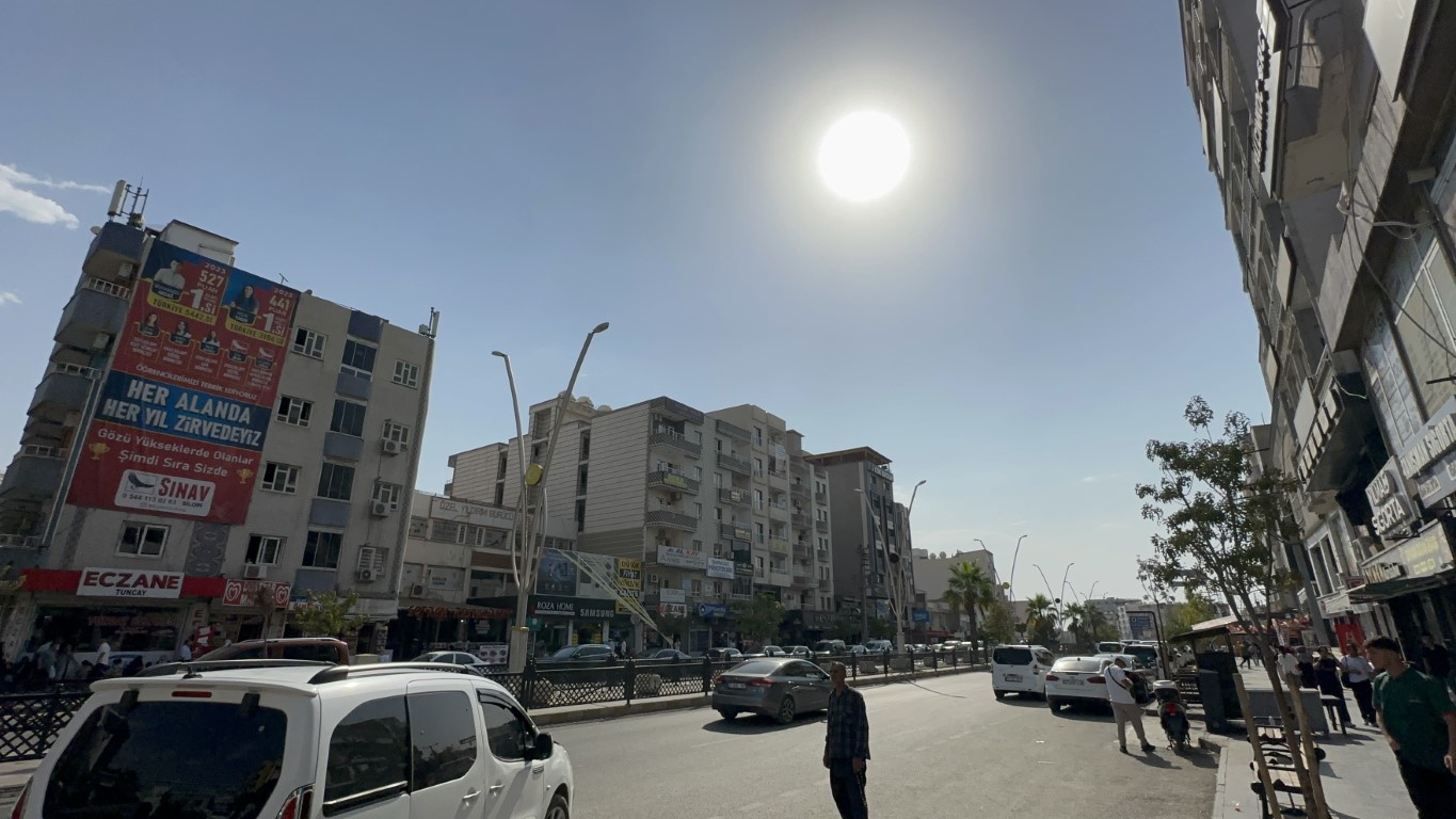 Silopi’de sıcaklık rekoru: Termometre 50 dereceyi aştı