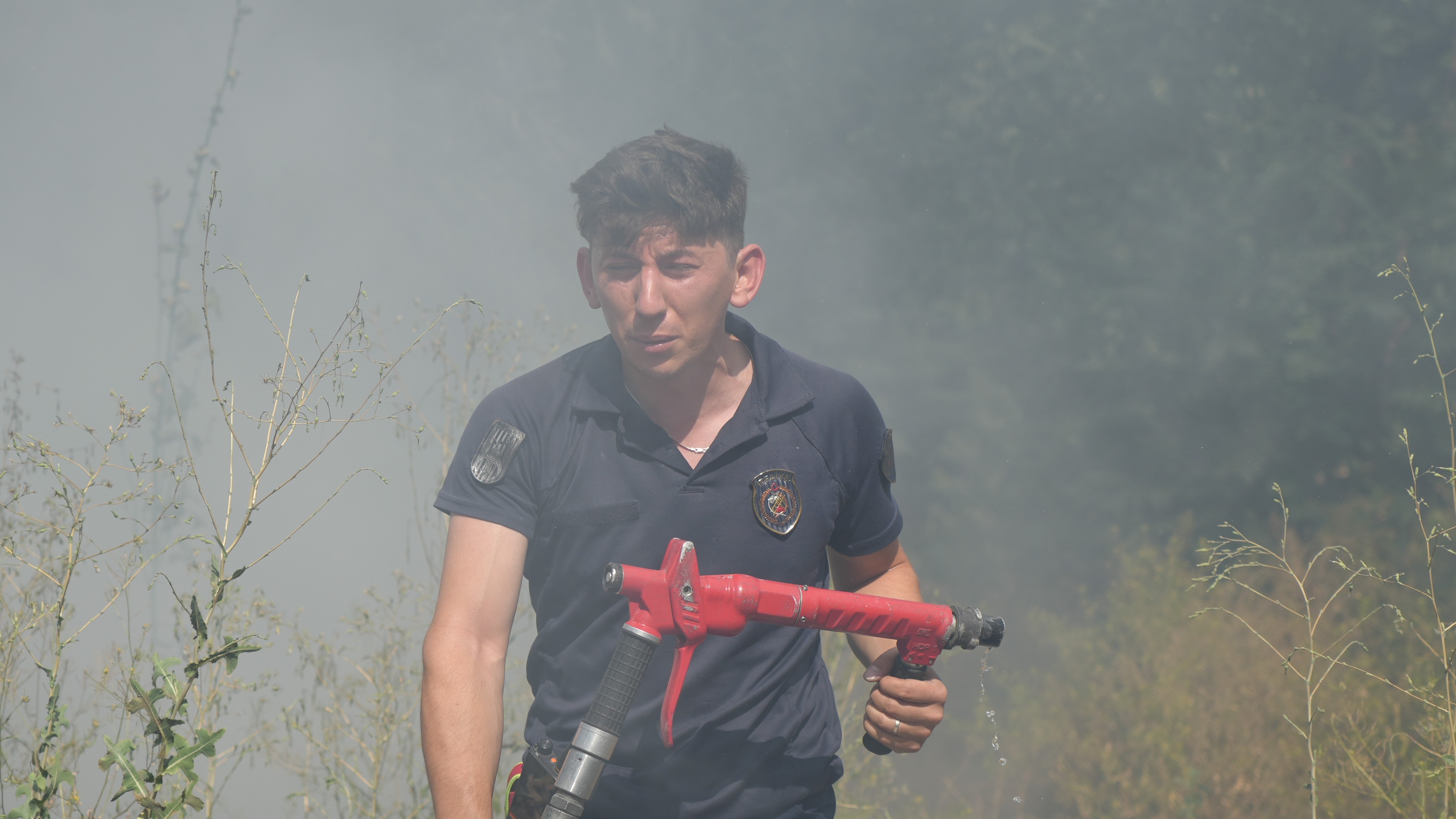 Bir sirenle başlayan hayat mesaisi: İşte itfaiyecilerin gölgedeki gerçeği