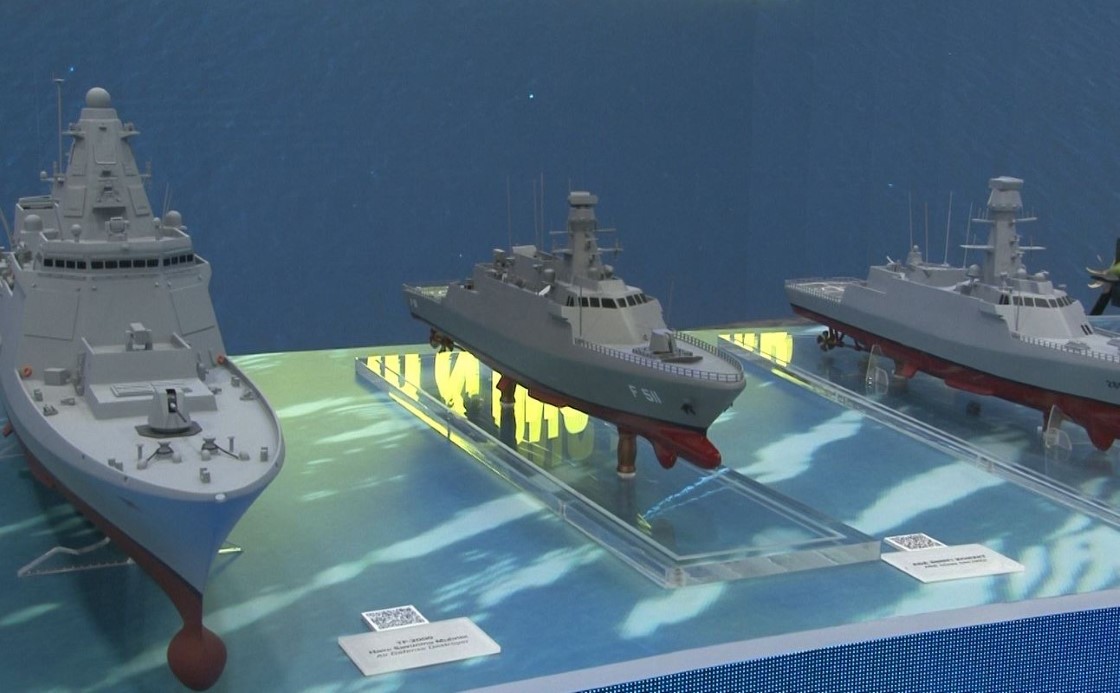 TF-2000 Hava Savunma Harbi Muhribi yerli ve milli özel sistemlerle donatılacak