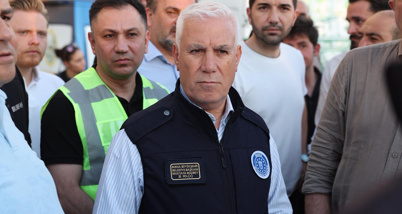 Başkan Bozbey, "Yangının 6 farklı bölgede bir anda başlamış olması düşündürücü"
