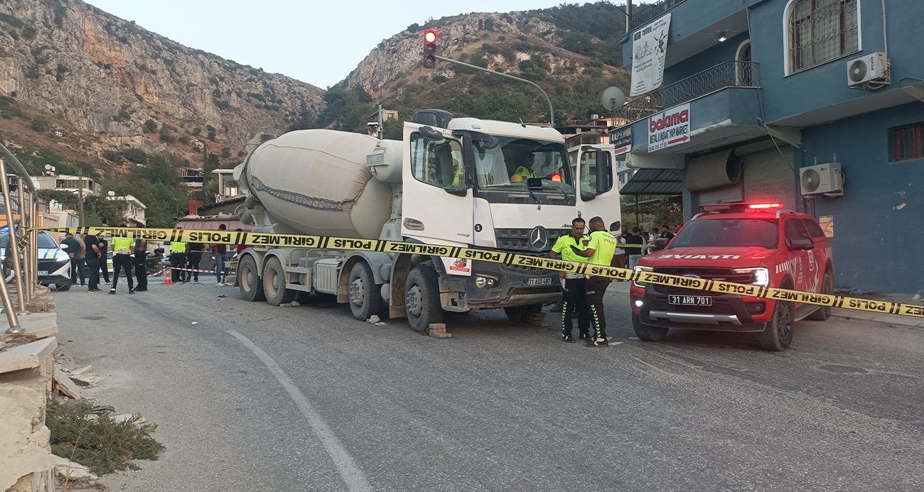 Hatay'da feci kaza!