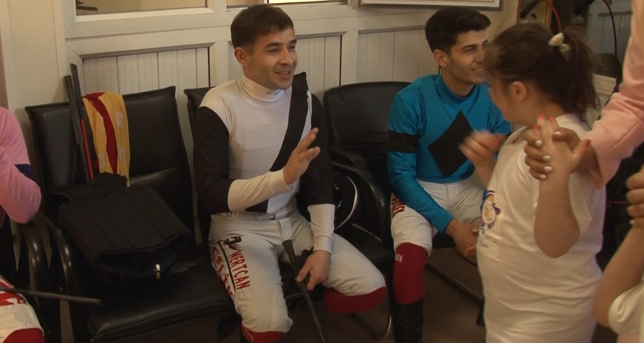 Jokey Mertcan Çelik: "Yeniden ata binebilecek noktaya yaklaştım"