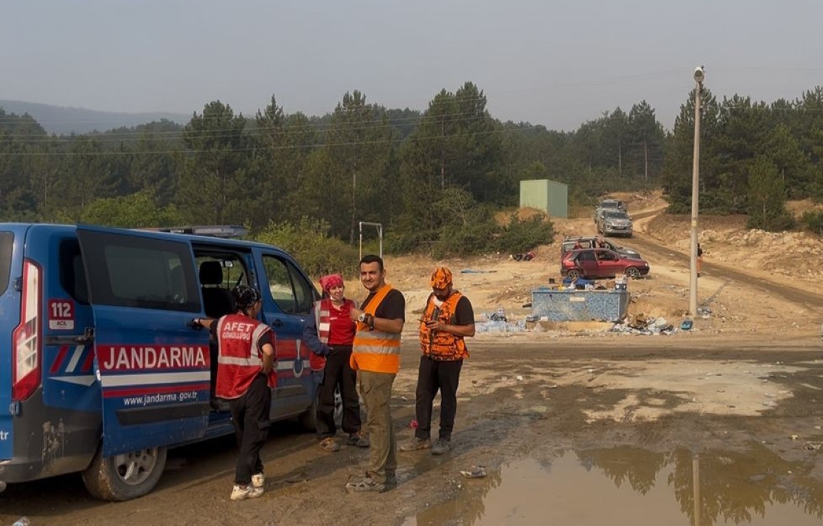 Bursa’daki yangında alevler etkisini kaybetti...Son durum havadan görüntülendi