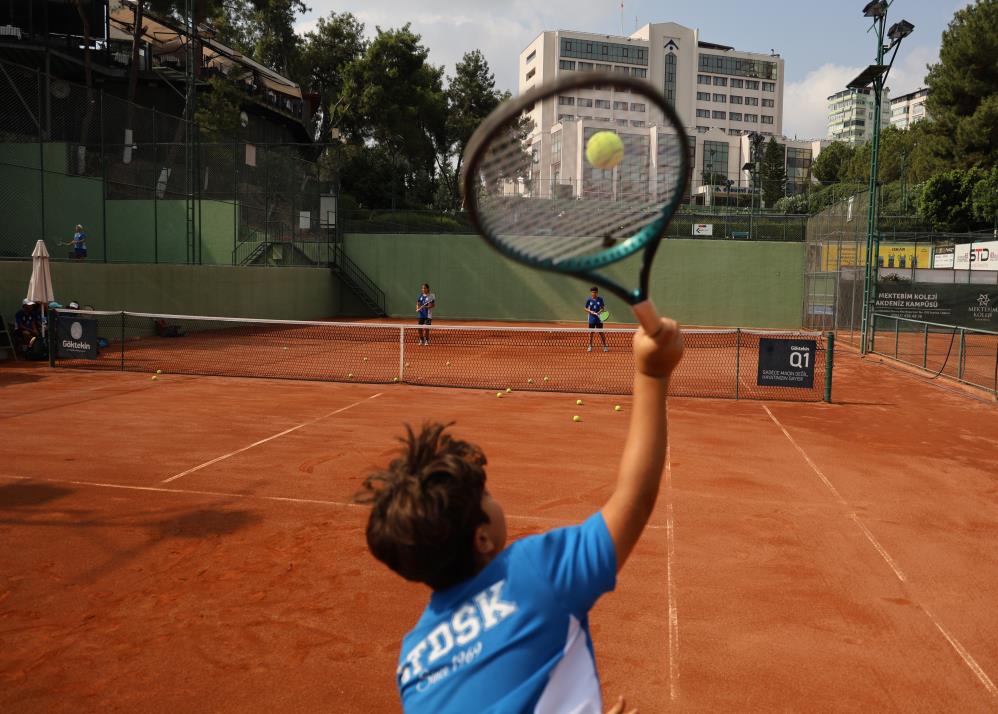 Ürdünlü tenisçiler kamp için Adana’da