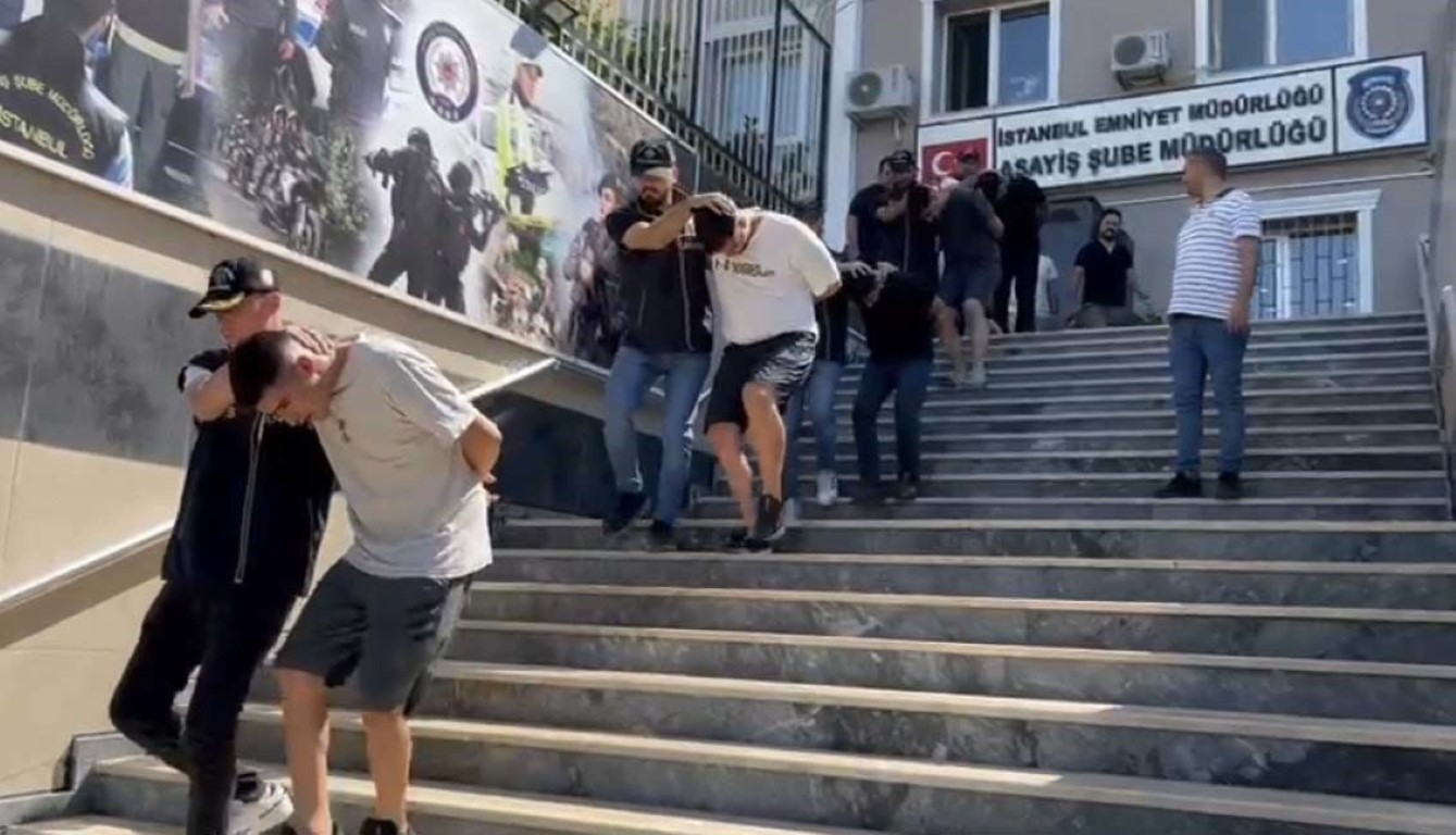 Gaziosmanpaşa’da kuyumcudan 3 kilogram altını böyle çaldılar