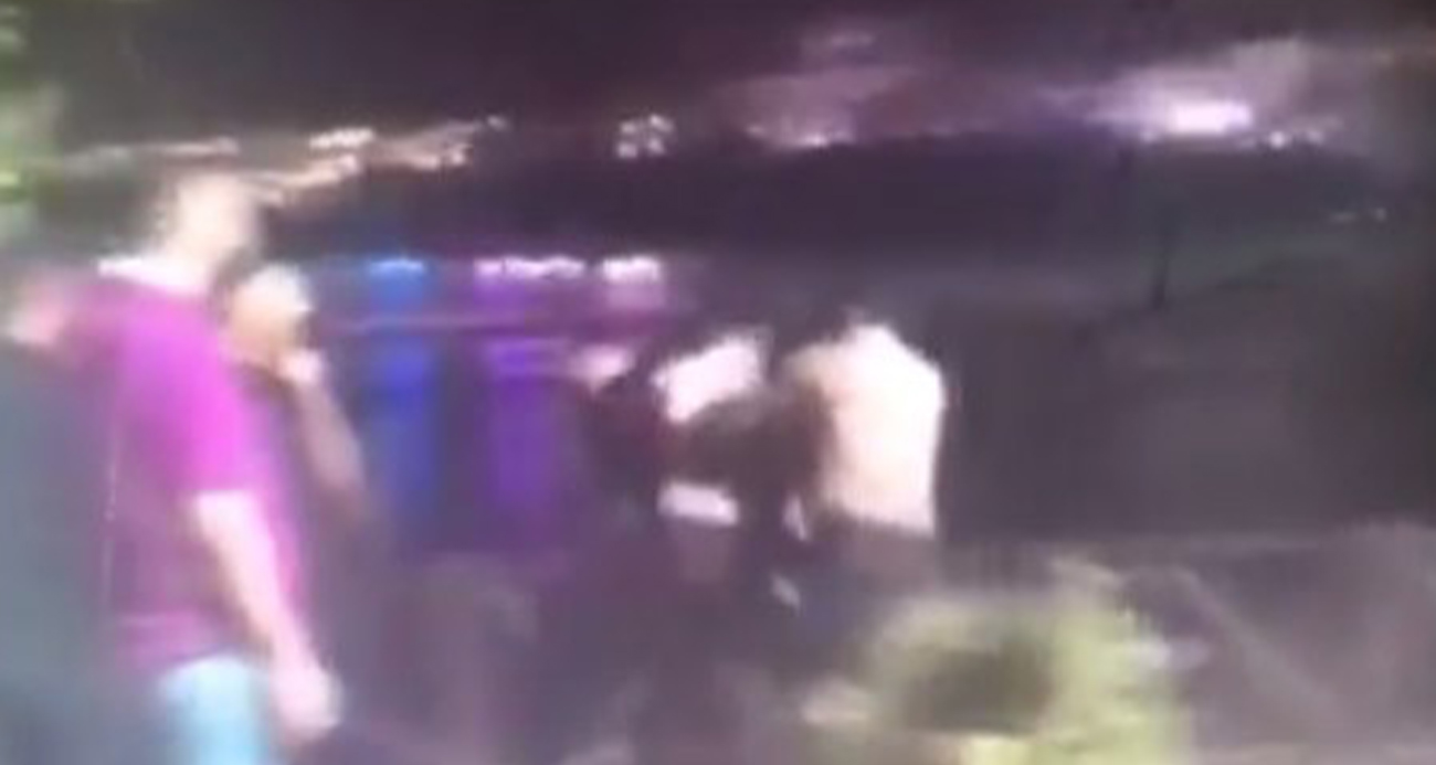 Şırnak’ta mahalle bekçileri ile bir grubun yumruklu kavgası kamerada