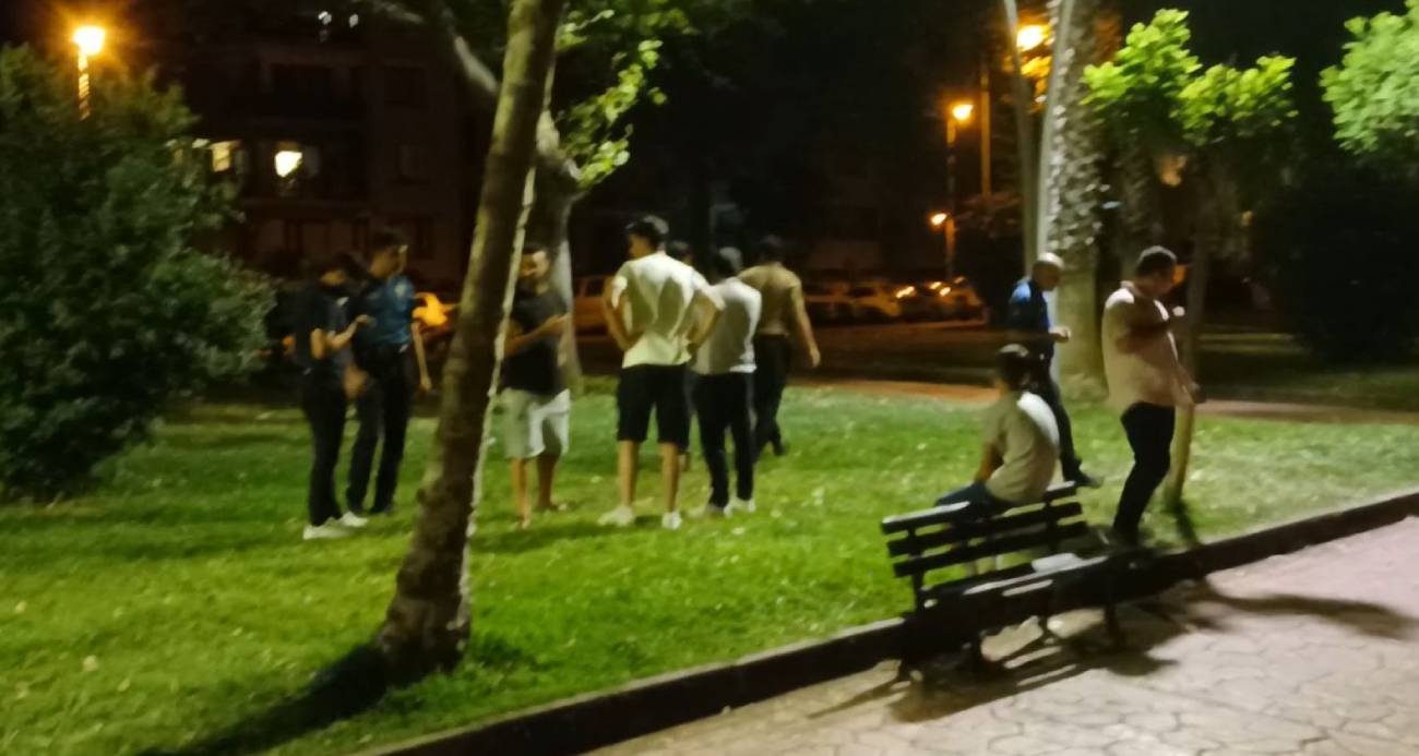 Kızını döven babayı uyardı diye, eşinin gözleri önünde bıçaklanarak öldürüldü