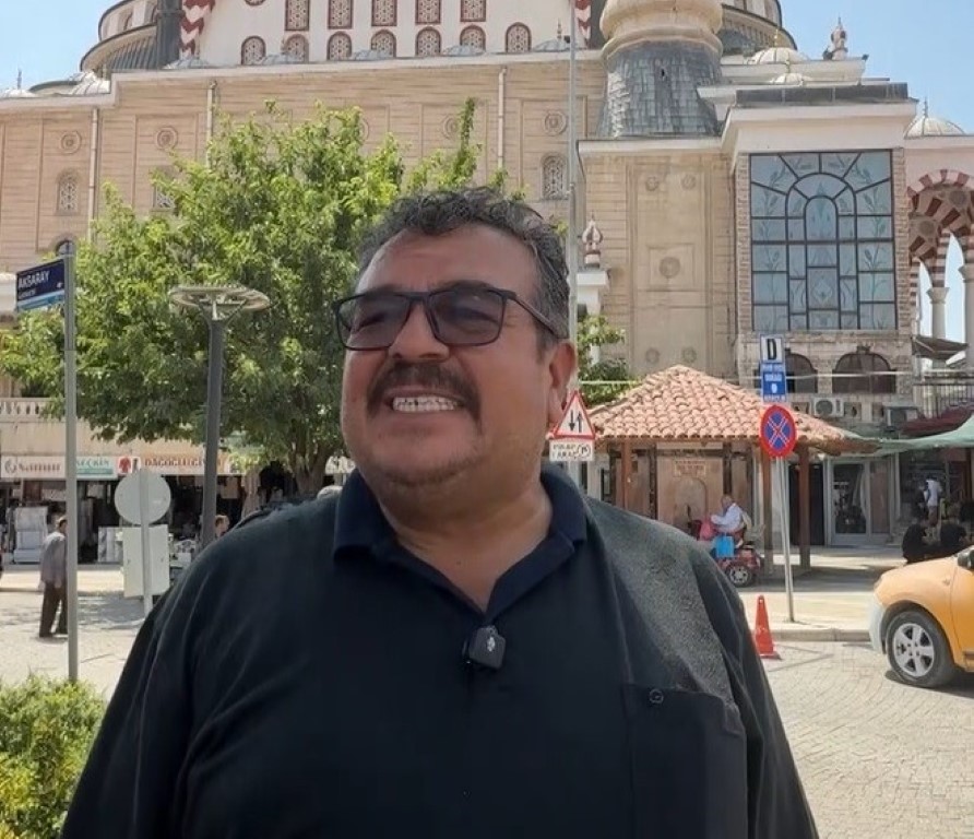 Genç hafızın Ayasofya hayali: İlk Cuma namazını Saray Camisi’nde kıldırdı
