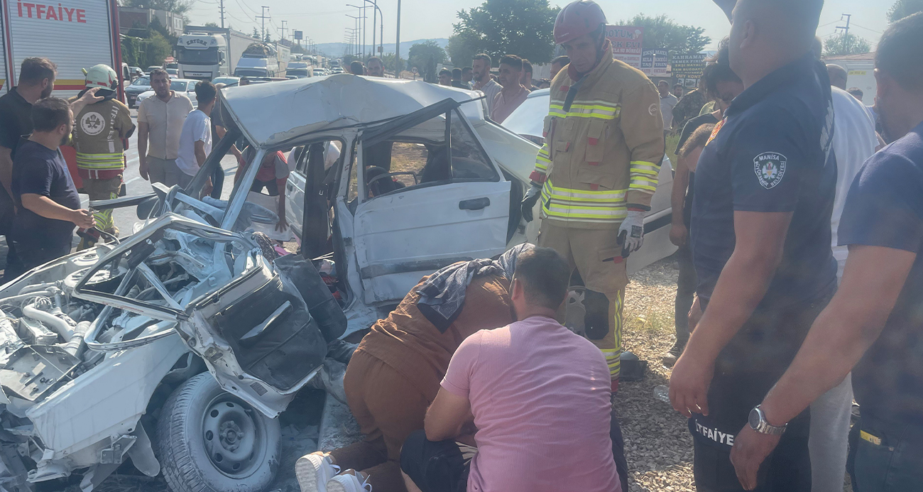Kula’da karı-koca trafik kazasında hayatını kaybetti