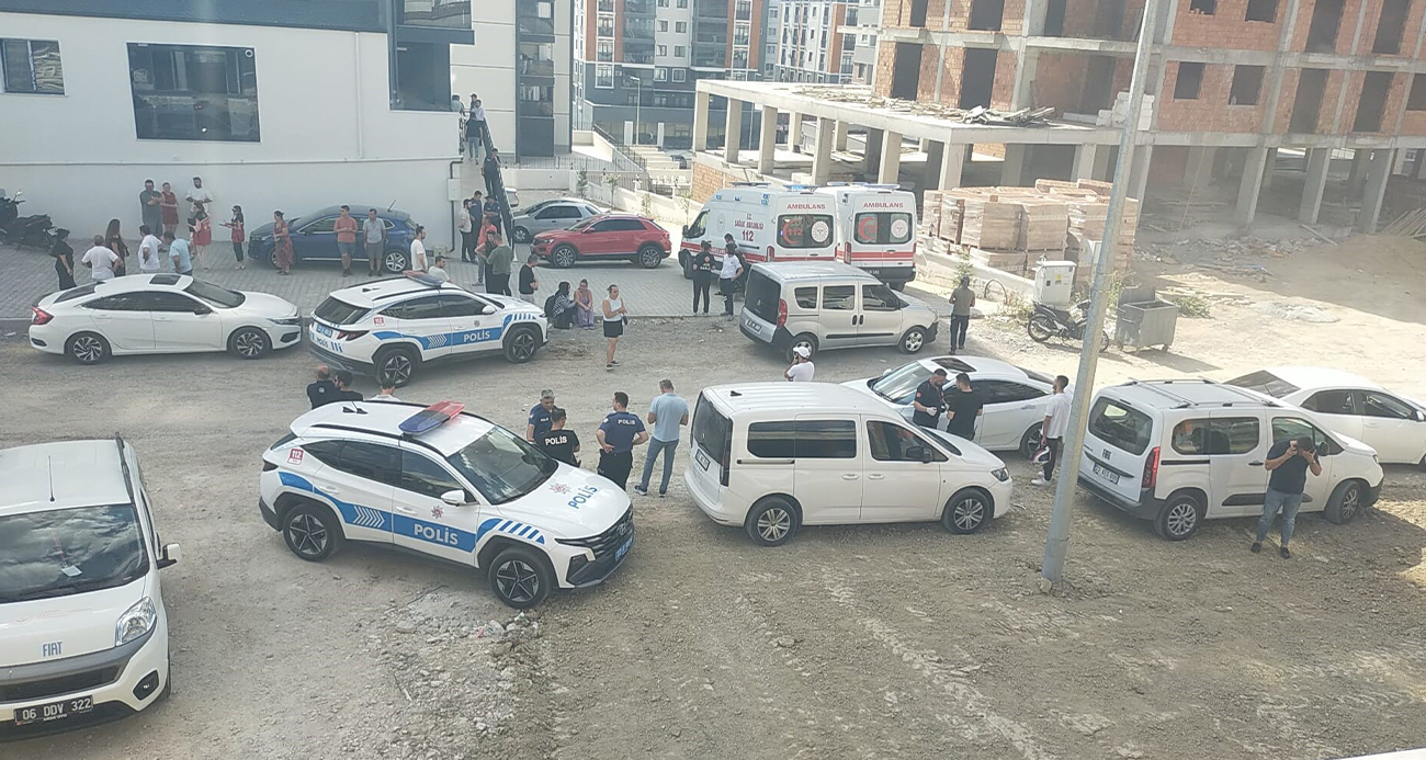 Edirne’de dehşet: Eşini ve oğlunu öldürüp bileklerini kesti