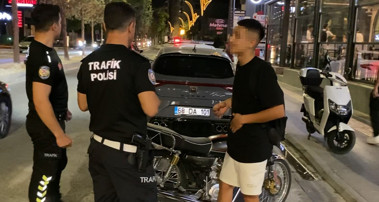 Plakasız motosikletle yakalandı, "Yakından çekme çirkin çıkıyorum" dedi