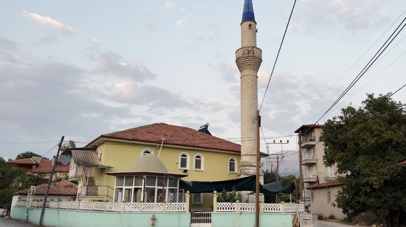 Yaz Kur’an kursunda araç parkı tartışmasında imamı darp ettiler