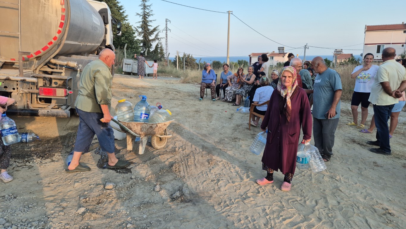 Su yok ama patlak çok Tekirdağ’da altyapı alarm veriyor