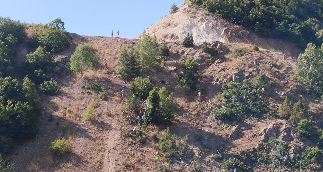 Tarım işçilerini taşıyan minibüs uçuruma yuvarlandı: 4 ölü, 18 yaralı var