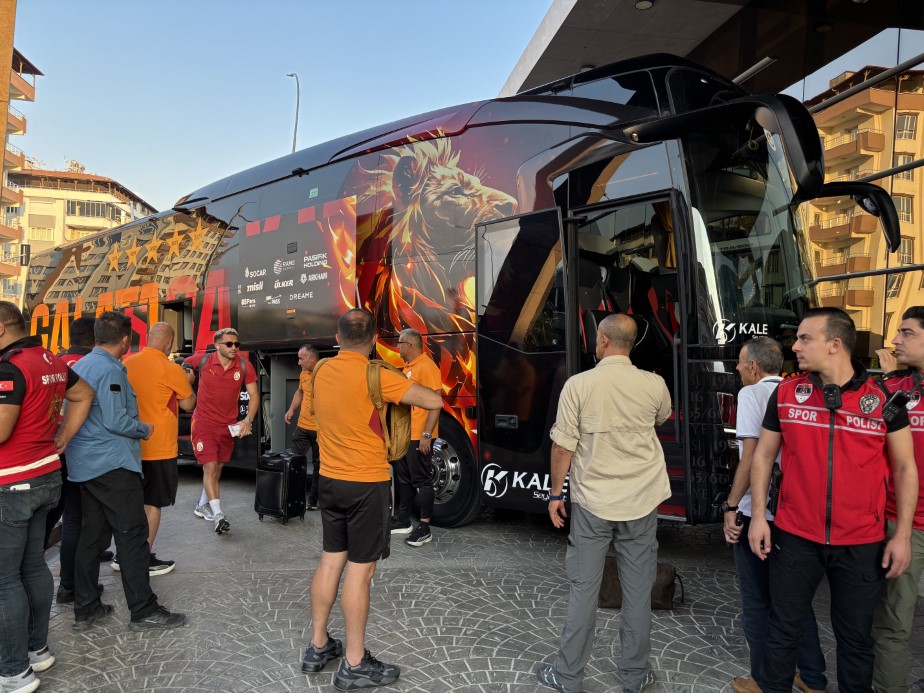 Galatasaray, ligin ilk maçı için Gaziantep’te