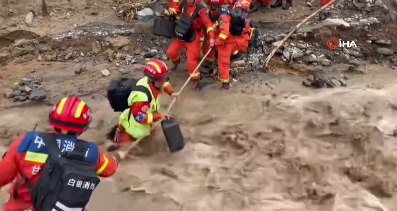 Çin'de sel felaketi: 10 ölü, 33 kayıp