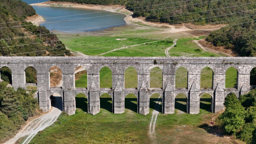 İstanbul barajlarında doluluk oranı yüzde 50’nin altına düştü, su miktarı azalan Alibey Barajı havadan görüntülendi