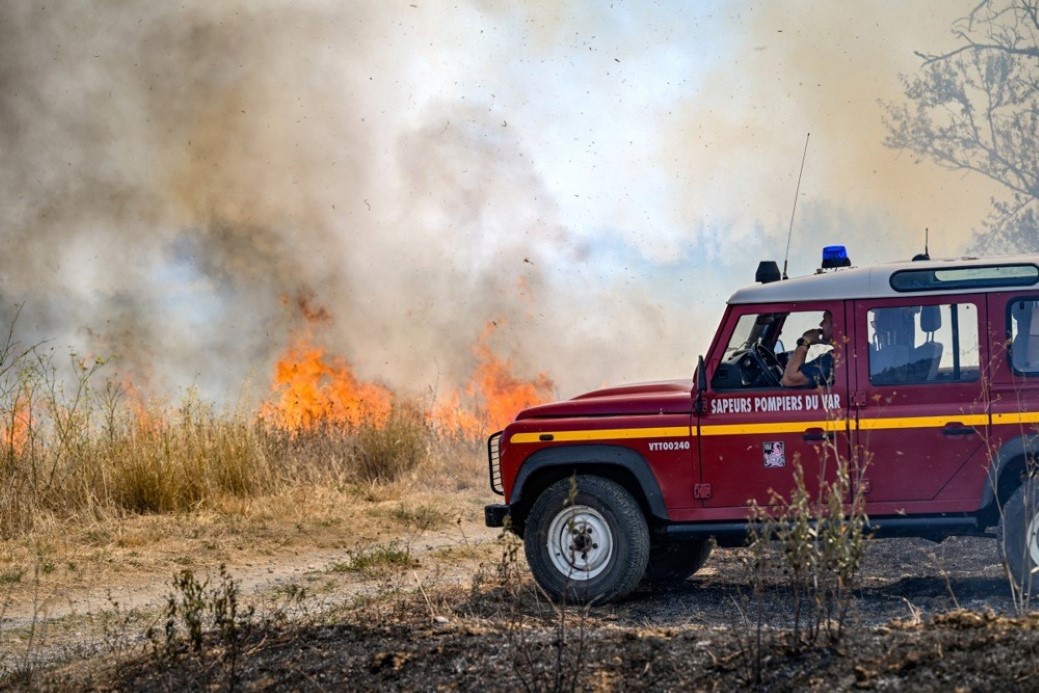 Fransa'da 1949'dan bu yana çıkan en büyük orman yangını kontrol altına alındı