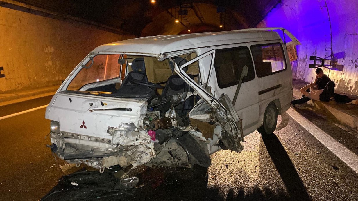 TEM Otoyolu’nda 7 araç kazaya karıştı: 5 yaralı