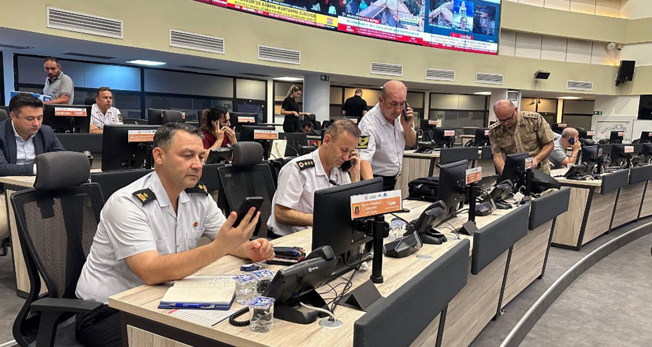 AFAD: "6.1 büyüklüğündeki depremin hemen ardından Türkiye Afet Müdahale Planı devreye alınmıştır"