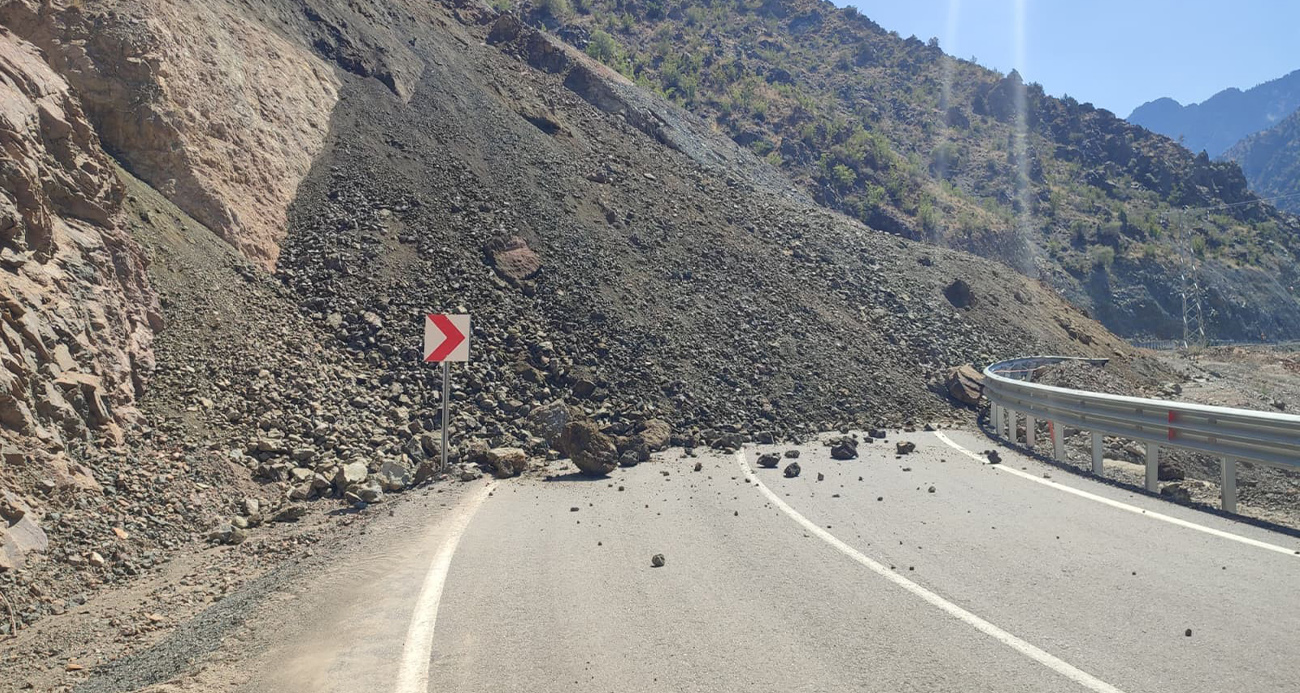 Artvin’in Yusufeli ilçesinde heyelan