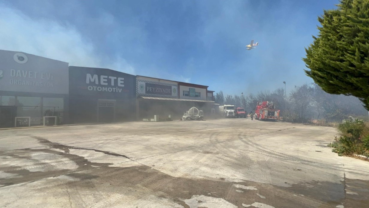 Çanakkale’de yangın işletmelere işletmelere sıçradı