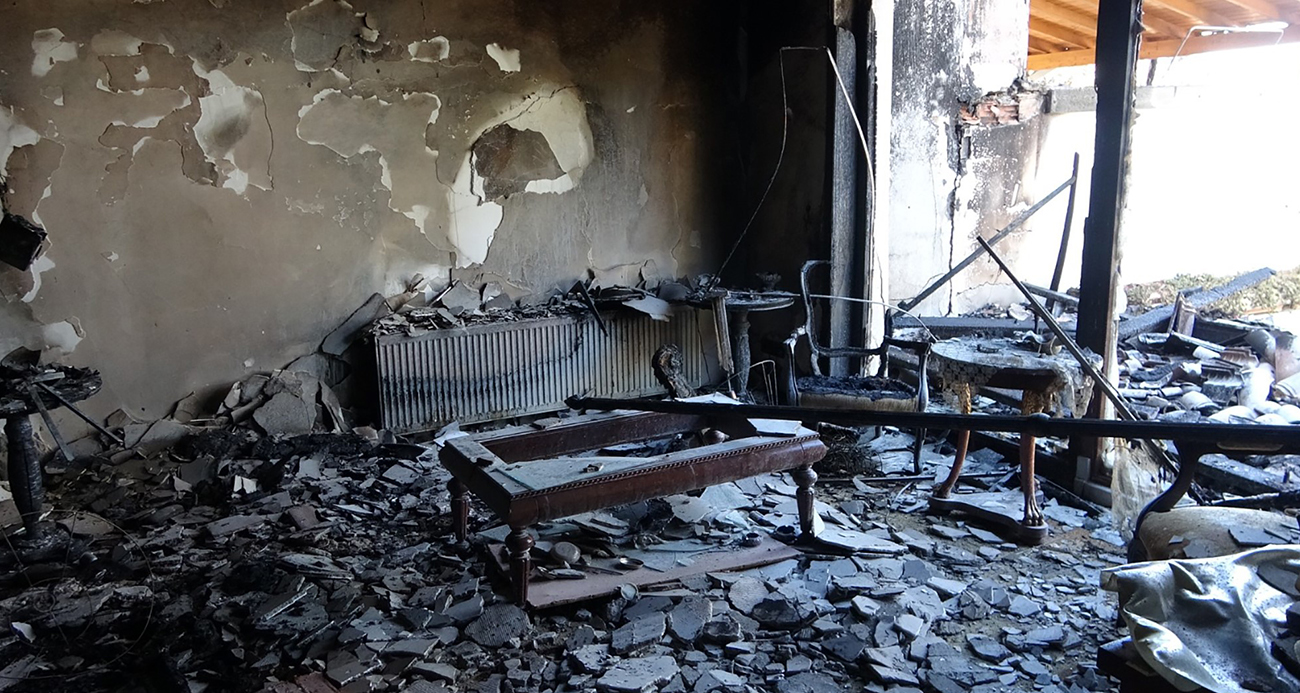 Çanakkale’de çıkan yangında evleri, araçları yandı, canlarını zor kurtardılar