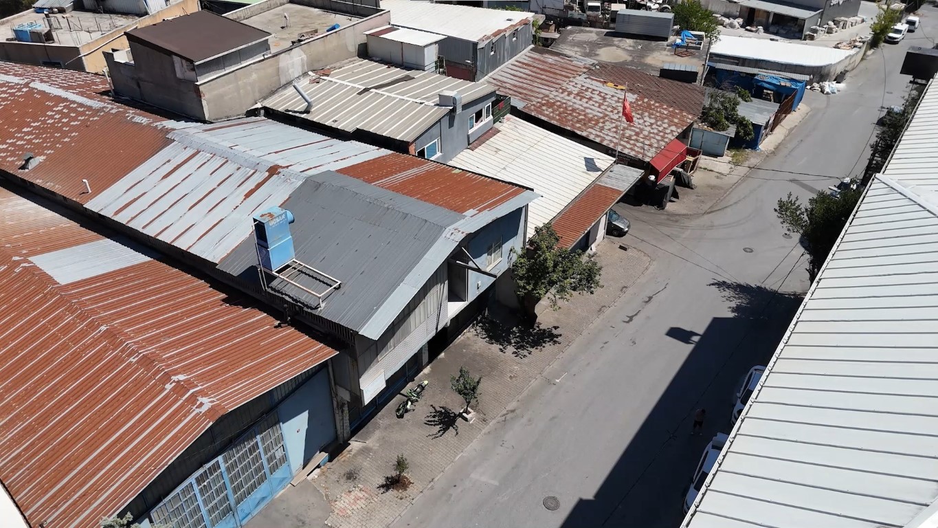 Ümraniye’de 7 dakikada 350 bin liralık hırsızlık yaptılar: O anlar kamerada