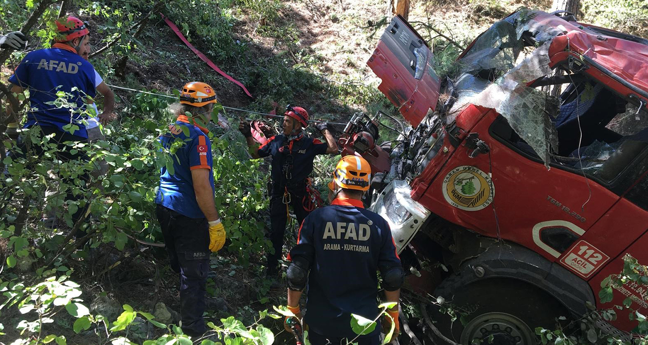Yangına müdahaleye giden arazöz devrildi: Orman işçisi şehit oldu, 5 yaralı