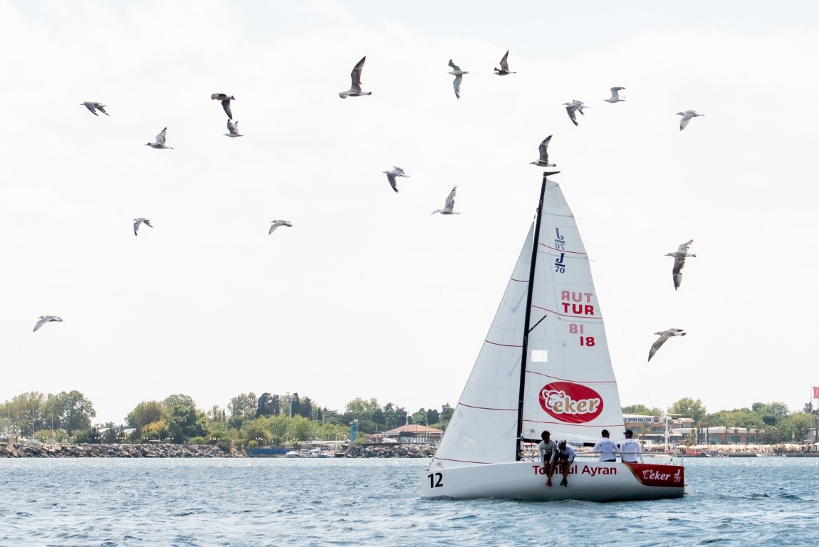 13. TAYK-Eker Olympos Regatta Yelken Festivali'nde genç yelkenciler kıyasıya mücadele verdi