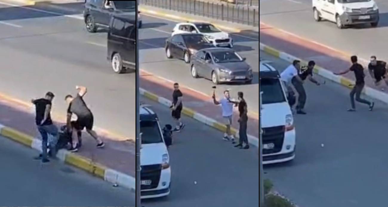 Cadde ortasında çekiç ve sopalı kavga kamerada