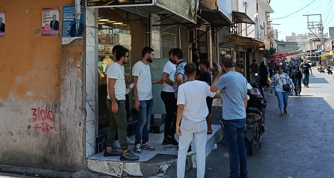 Adana’da kuyumcu soygunu: 2 kişiyi vurup 1 kilo altın çaldılar