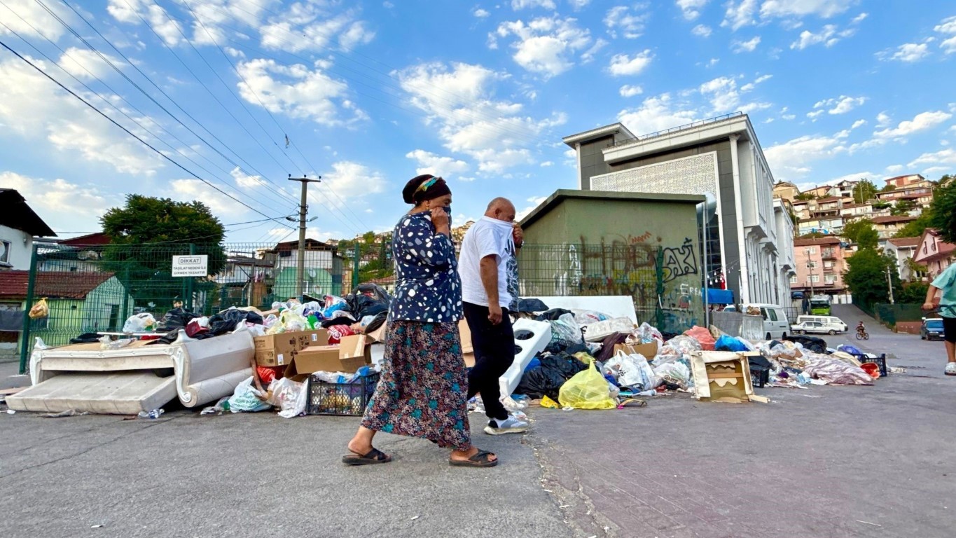 İzmir’den sonra, İzmit de çöplüğe döndü