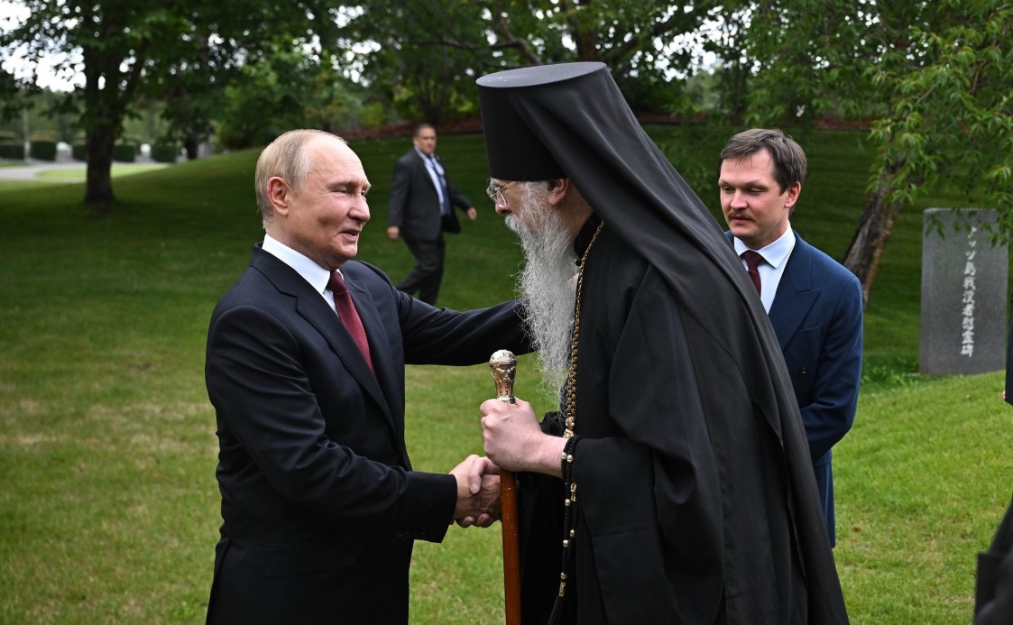 Putin'den Alaska'daki Sovyet mezarlarına ziyaret