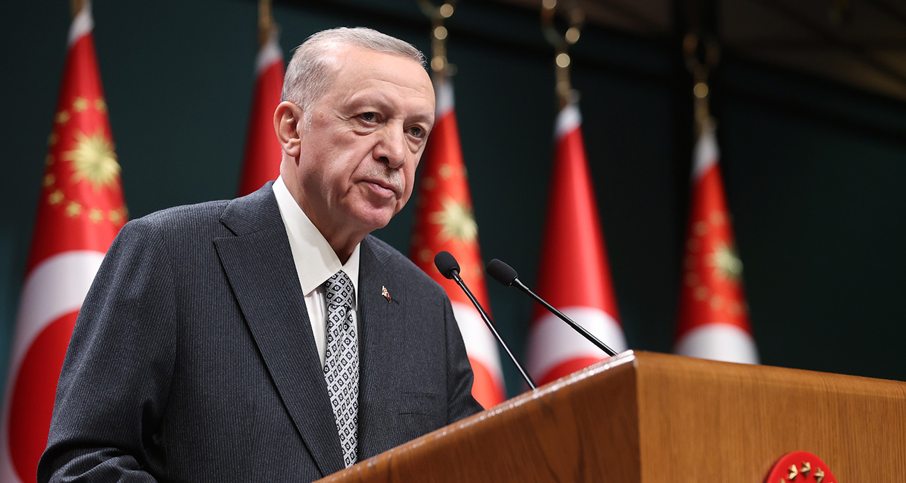 Cumhurbaşkanı Erdoğan: "Alaska Zirvesi’ni memnuniyetle karşılıyor, bu yeni sürecin Ukrayna Devlet Başkanı Zelenski’nin de katılımıyla kalıcı barışın temelini atmasını diliyoruz"
