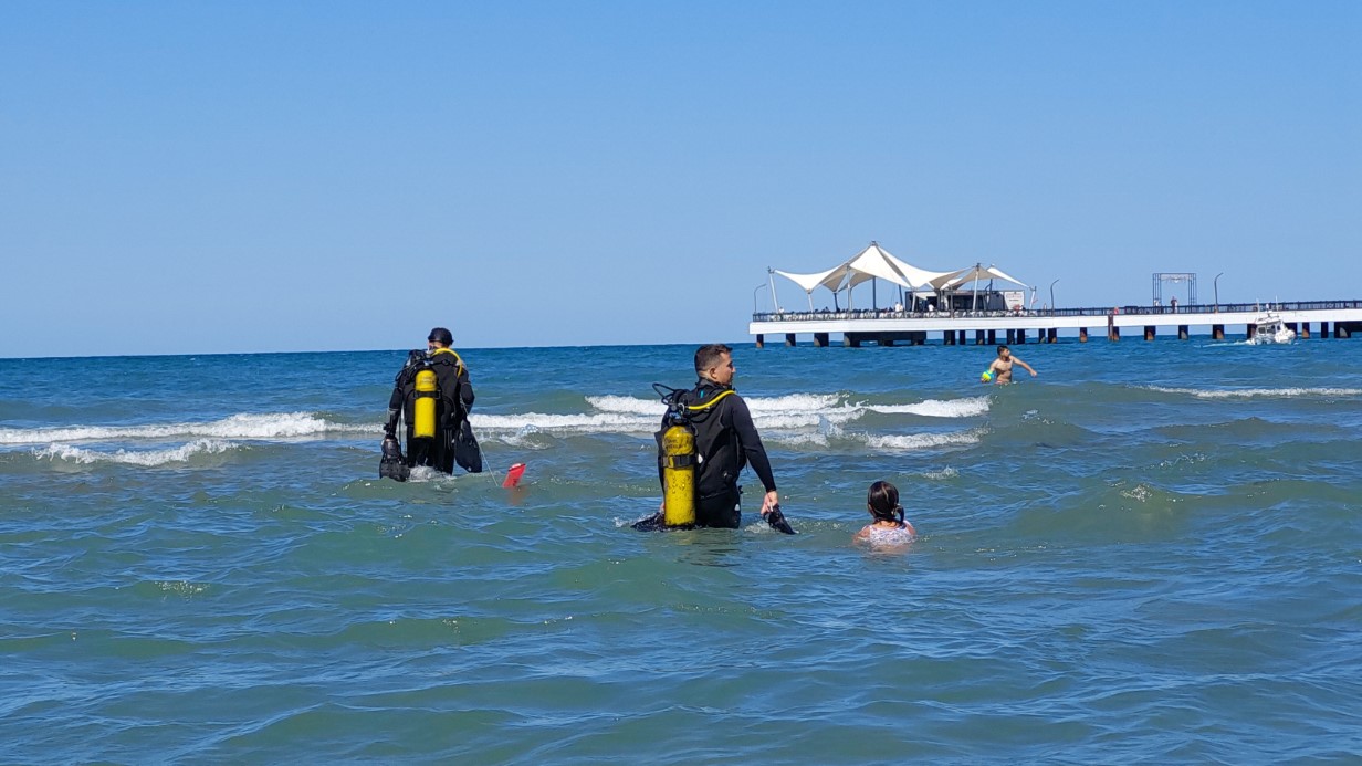 Çorum’dan yüzmek için Samsun’a gelen gençlerden biri boğuldu, diğeri kayıp